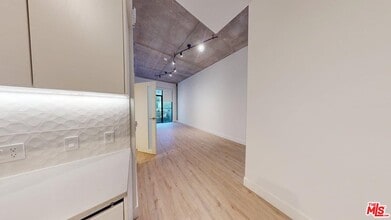 414 N Orange St in Glendale, CA - Building Photo - Building Photo