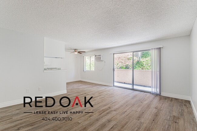 property at 821 N Wilcox Ave