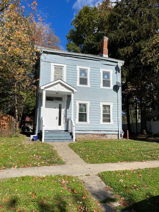 69 Glenwood Ave in Poughkeepsie, NY - Building Photo