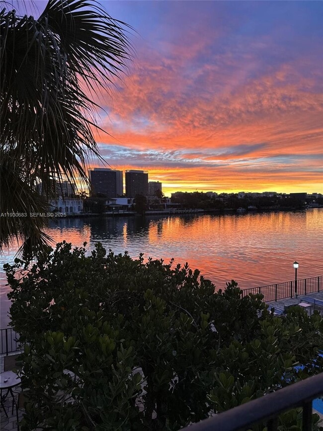 property at 10101 E Bay Harbor Dr