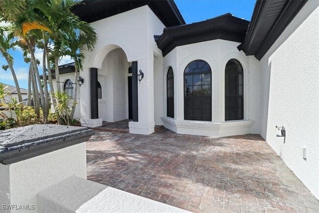 506 NW 32nd Pl in Cape Coral, FL - Building Photo - Building Photo