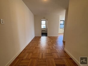 East 79th Street, Unit 12U in New York, NY - Foto de edificio - Building Photo