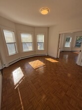 25 Loring St, Unit 3 in Somerville, MA - Building Photo - Building Photo