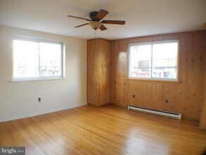 1946 McKean St-Unit -UPPER UNIT in Philadelphia, PA - Building Photo - Building Photo