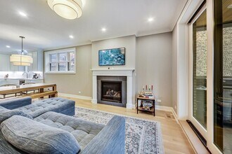 3815 N Lakewood Ave in Chicago, IL - Building Photo - Building Photo