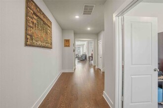 9336 Loggerhead Wy in Fort Worth, TX - Foto de edificio - Building Photo