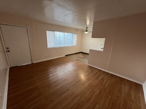 Fairmount Heights LLC. in Oakland, CA - Building Photo - Interior Photo