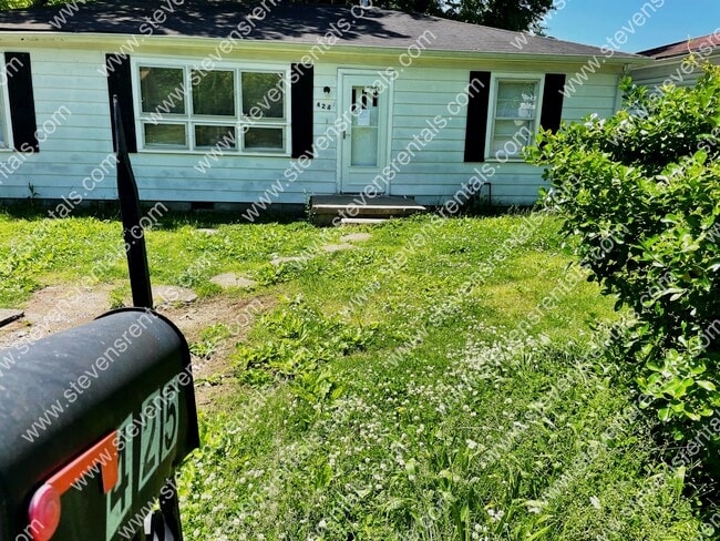 425 Hall St in Gallatin, TN - Building Photo - Building Photo