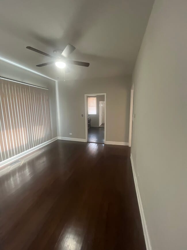 7540 S Wabash Ave in Chicago, IL - Building Photo - Building Photo