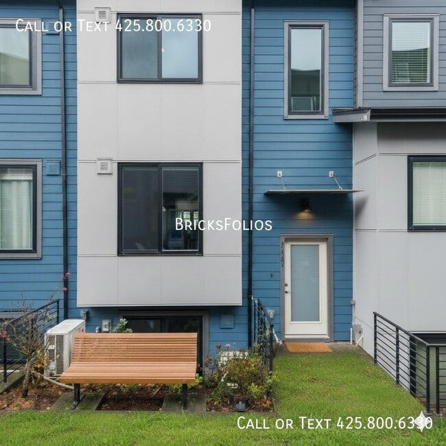 property at 521 Glacier Walk SE