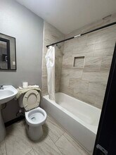 711 Pasadena Fwy in Pasadena, TX - Foto de edificio - Building Photo