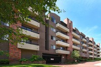 Building Photo - Savoy West Apartments in Los Angeles, California