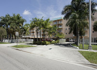 El Sol in Hialeah, FL - Foto de edificio - Building Photo