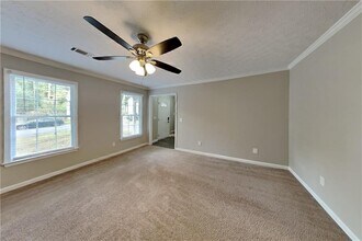 5051 Sugar Creek Dr in Sugar Hill, GA - Building Photo - Building Photo