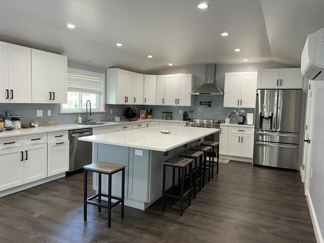 property at 23 Joseph Rd