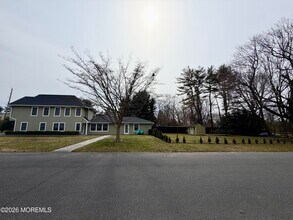 41 Brookwillow Ave in West Long Branch, NJ - Building Photo - Building Photo