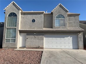 8305 Aspenbrook Ave in Las Vegas, NV - Building Photo - Building Photo