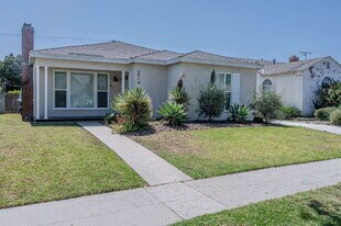 3914 Somerset Dr in Los Angeles, CA - Building Photo