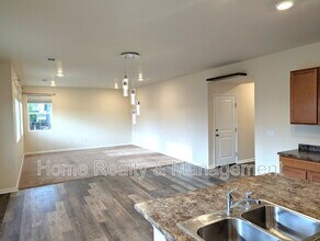 6225 Warrior Ct in Frederick, CO - Building Photo - Building Photo