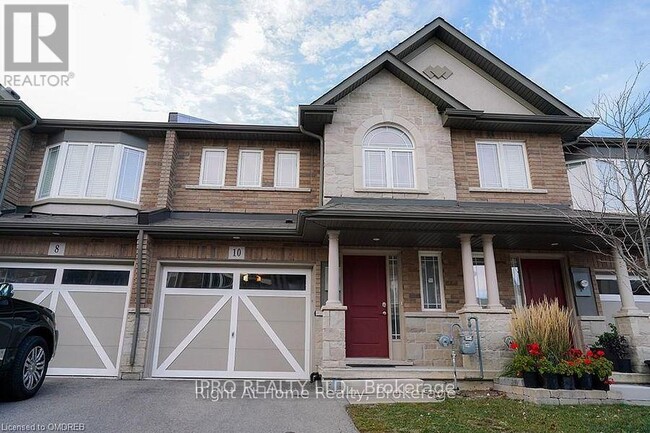 property at 10 Bloom Cres