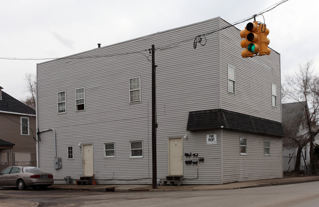 1601 S Meridian St in Indianapolis, IN - Foto de edificio - Building Photo