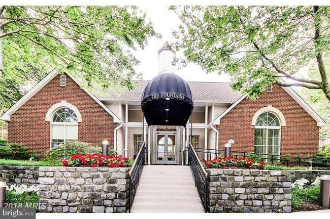 property at 1524 Lincoln Way