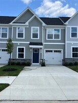 1847 Shank Dr in Akron, OH - Building Photo