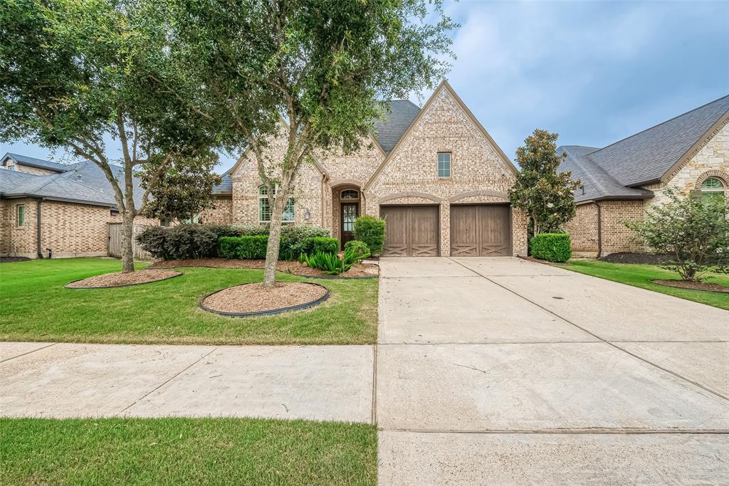 28011 Castle Park Ln in Fulshear, TX - Building Photo