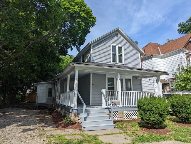 property at 816 Lexington Ave