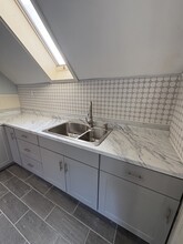 121 London St, Unit 2 in Lowell, MA - Building Photo - Building Photo