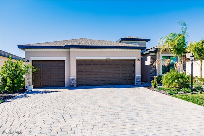 property at 3305 Altimira Dr