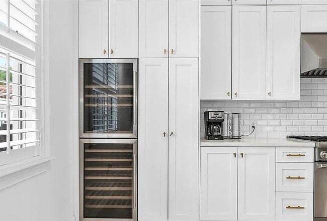 property at 11091 Bitternut Hickory Ln