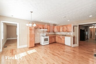 2835 Twin Springs Dr in Snellville, GA - Building Photo - Building Photo