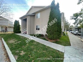 5306 W Morris Hill Rd in Boise, ID - Building Photo
