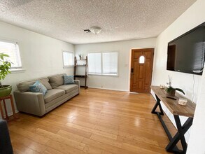6610 6th Ave in Los Angeles, CA - Building Photo - Building Photo