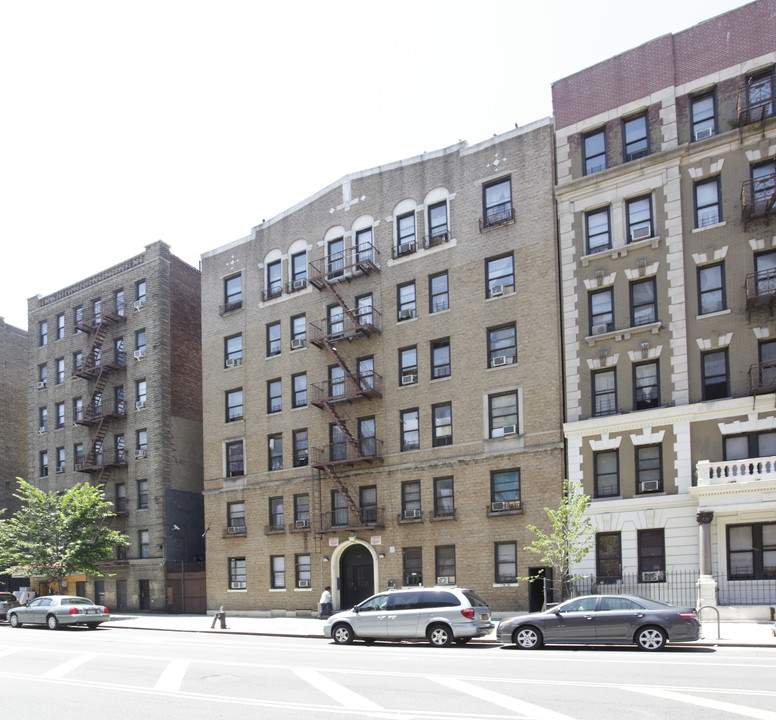 79-81 St Nicholas Pl in New York, NY - Building Photo