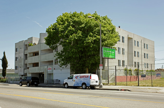 Florence Avenue Villas in Los Angeles, CA - Building Photo - Building Photo