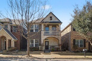 228 Buckingham Ave in Euless, TX - Building Photo