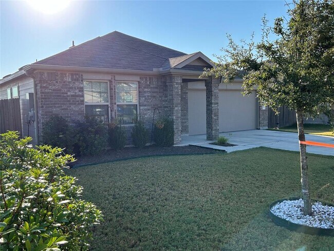 730 Carol Dr in Hutto, TX - Building Photo - Building Photo