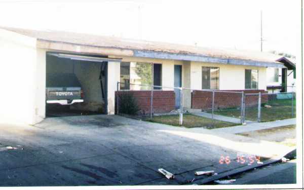 13807-13811 Kornblum Ave in Hawthorne, CA - Foto de edificio