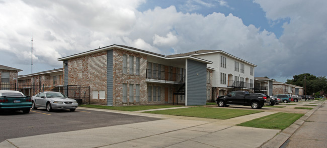 Acadian Village Apartment