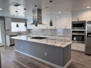 10719 Stonebrook Pl NW in Albuquerque, NM - Building Photo - Building Photo
