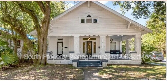 250 Tuttle Ave in Mobile, AL - Building Photo - Building Photo