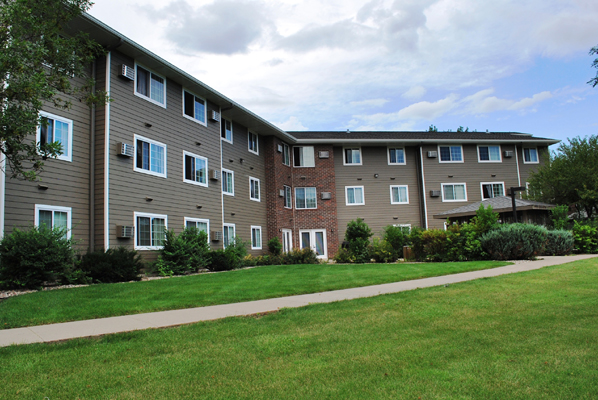 Beadle Plaza Apartments in Sioux Falls, SD - Building Photo - Building Photo