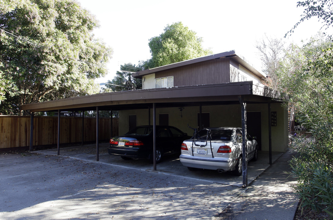 412-418 9th St in Davis, CA - Building Photo