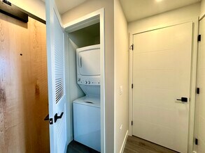 78 NW 32nd St, Unit S4 in Miami, FL - Building Photo - Building Photo