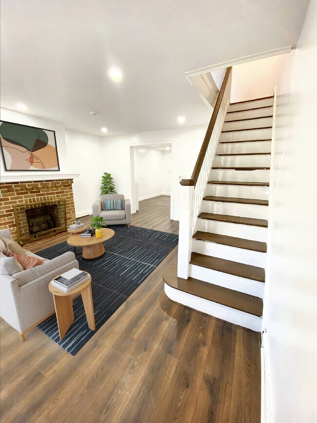property at 6232 N Gratz St