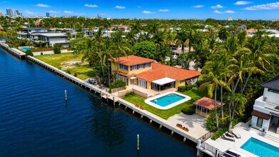 2400 Delmar Pl in Fort Lauderdale, FL - Building Photo - Building Photo