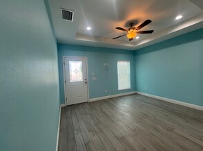 615 E Virginia Ave in Punta Gorda, FL - Building Photo - Building Photo
