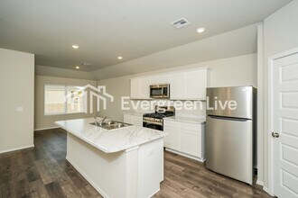 10187 E Biswell Ln in Verdigris, OK - Building Photo - Building Photo